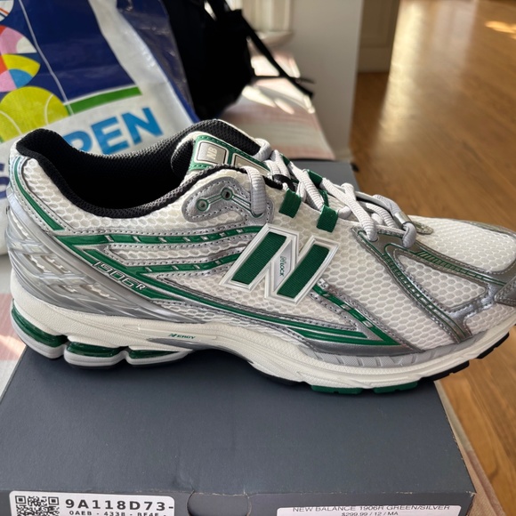 New Balance Mens 1906R White/Green - Picture 4 of 10